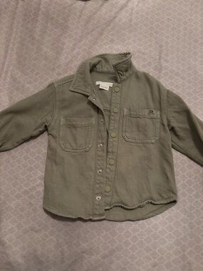Zara Olive Green Utility Button-Up Jacket with matching pants
